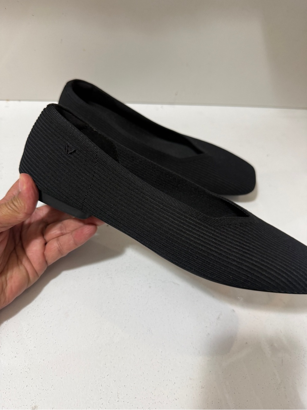 VIVAJA Knit fabric ballet flats, Black Ribbed  in excellent condition